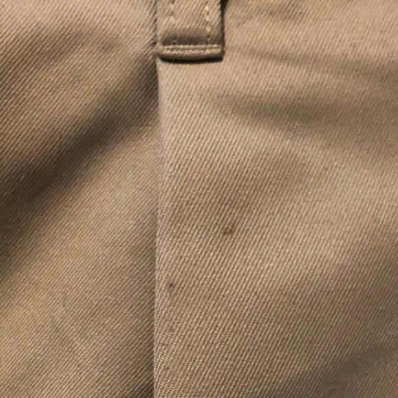 $5 CLEARANCE! Khaki Pleated Work Shorts Size 34 - Picture 9 of 9